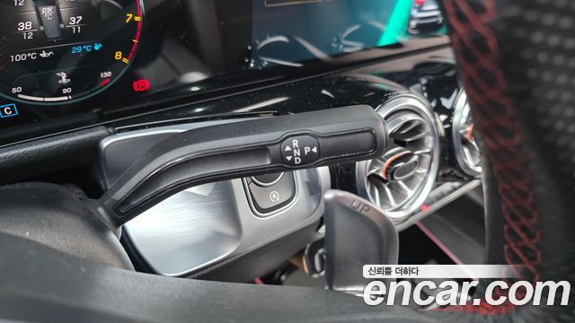 Mercedes-Benz GLB-Class AMG GLB35 4MATIC