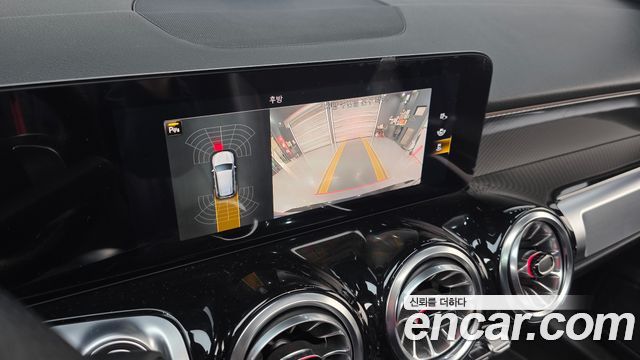 Mercedes-Benz GLB-Class AMG GLB35 4MATIC