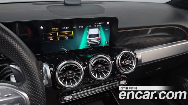 Mercedes-Benz GLB-Class AMG GLB35 4MATIC