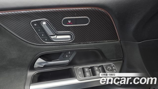 Mercedes-Benz GLB-Class AMG GLB35 4MATIC