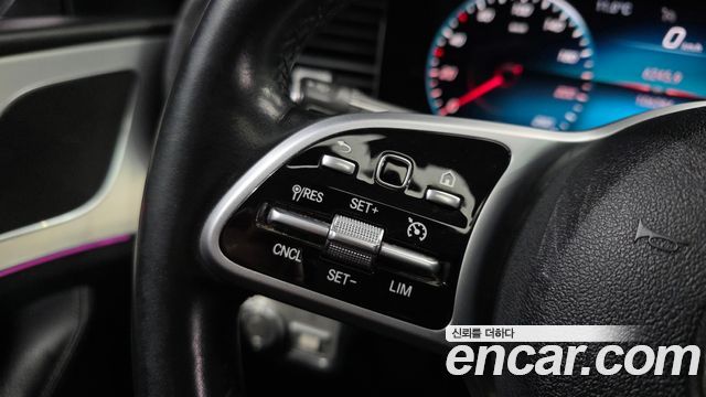 Mercedes-Benz GLE-Class GLE300d 4MATIC