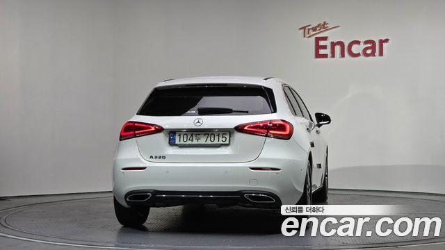Mercedes-Benz A-Class A220 Hatchback