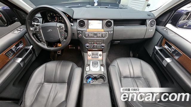 Land Rover Discovery 3.0 SDV6 SE