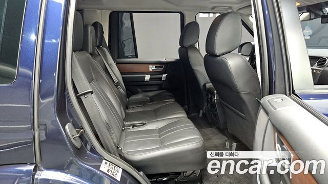 Land Rover Discovery 3.0 SDV6 SE