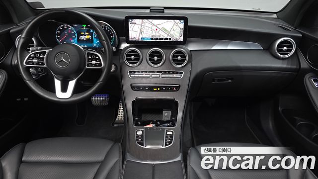 Mercedes-Benz GLC-Class GLC300e 4MATIC Coupe