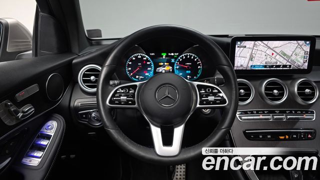 Mercedes-Benz GLC-Class GLC300e 4MATIC Coupe