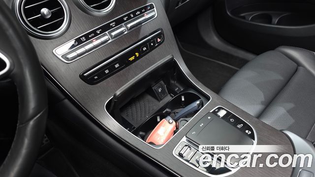Mercedes-Benz GLC-Class GLC300e 4MATIC Coupe