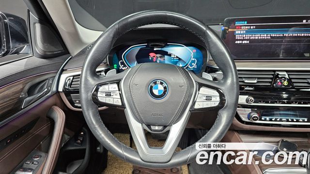 BMW 5-Series 530e Luxury