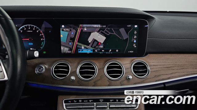 Mercedes-Benz E-Class E300e 4MATIC Exclusive