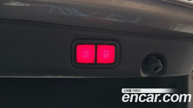 Mercedes-Benz E-Class E300e 4MATIC Exclusive