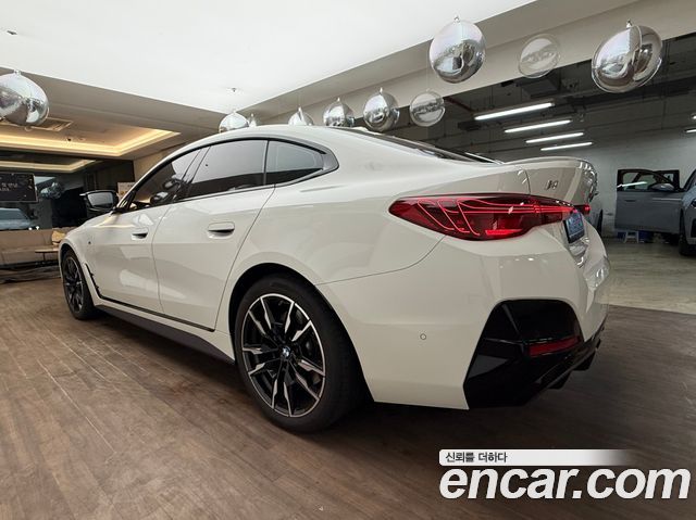 BMW i4 M50