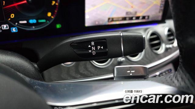 Mercedes-Benz E-Class E350 4MATIC AMG Line