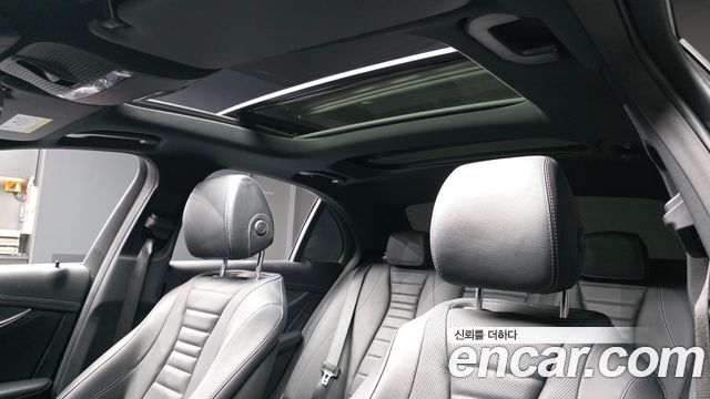 Mercedes-Benz E-Class E350 4MATIC AMG Line