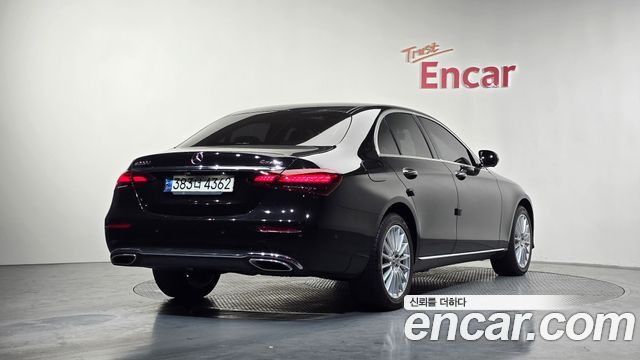 Mercedes-Benz E-Class E220d 4MATIC Exclusive