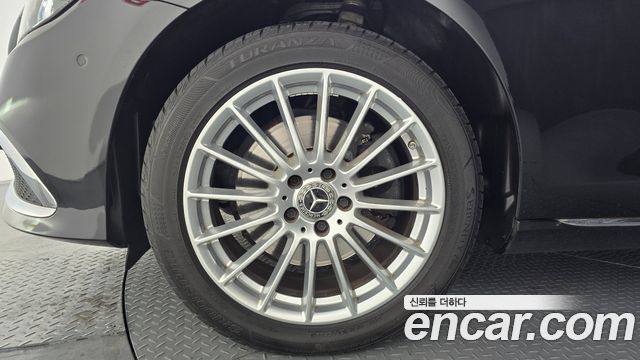 Mercedes-Benz E-Class E220d 4MATIC Exclusive