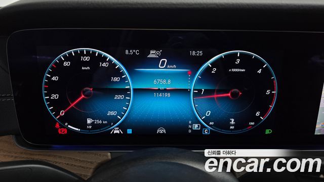 Mercedes-Benz E-Class E220d 4MATIC Exclusive