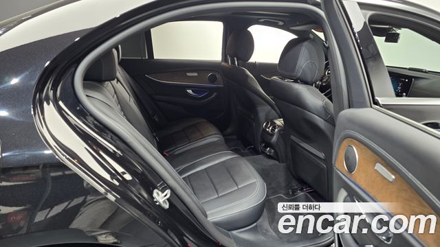 Mercedes-Benz E-Class E220d 4MATIC Exclusive