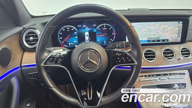 Mercedes-Benz E-Class E220d 4MATIC Exclusive
