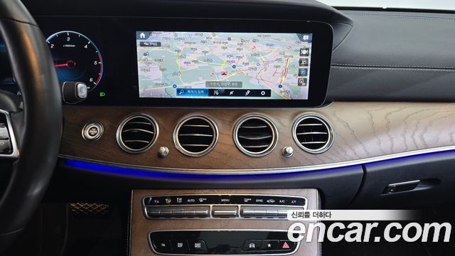 Mercedes-Benz E-Class E220d 4MATIC Exclusive