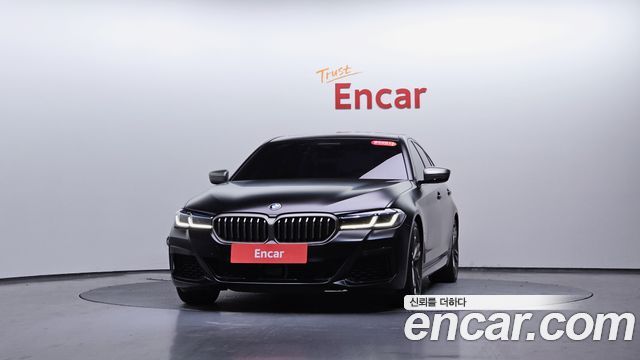BMW 5-Series M550i xDrive