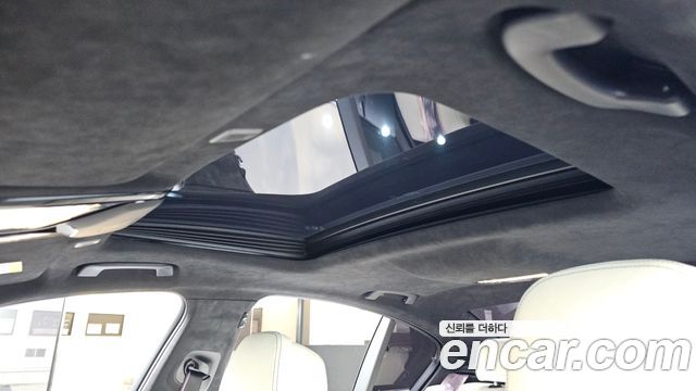 BMW 5-Series M550i xDrive