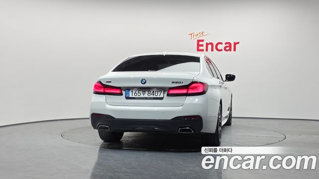 BMW 5-Series 530i xDrive M Sport Package