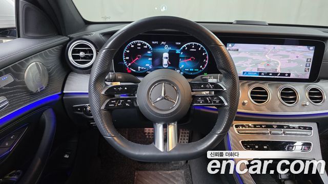 Mercedes-Benz E-Class E350 4MATIC AMG Line