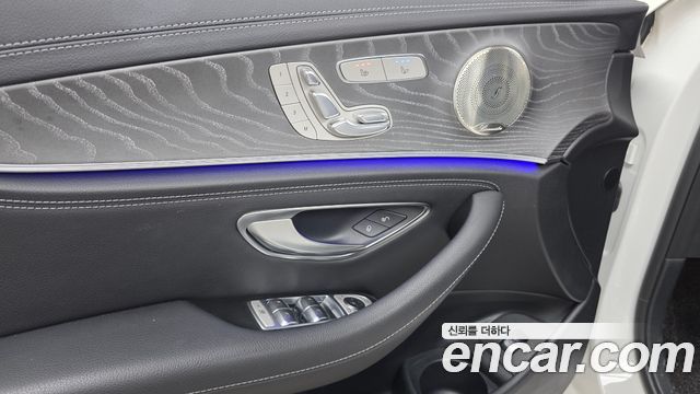 Mercedes-Benz E-Class E350 4MATIC AMG Line