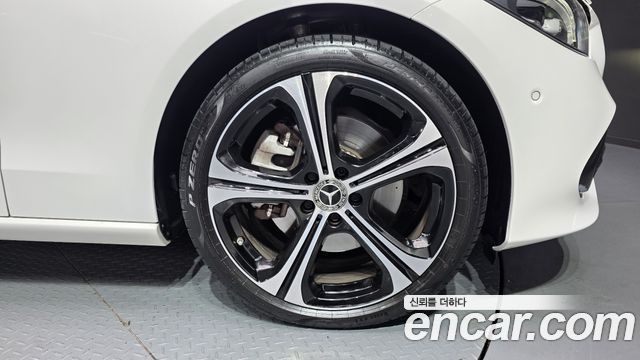 Mercedes-Benz C-Class C300 4MATIC Avantgarde