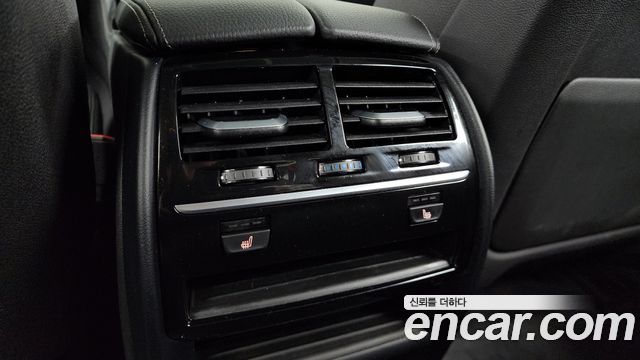 BMW 5-Series 520i Luxury
