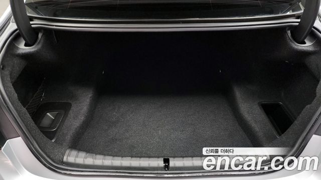 BMW 5-Series 520i Luxury