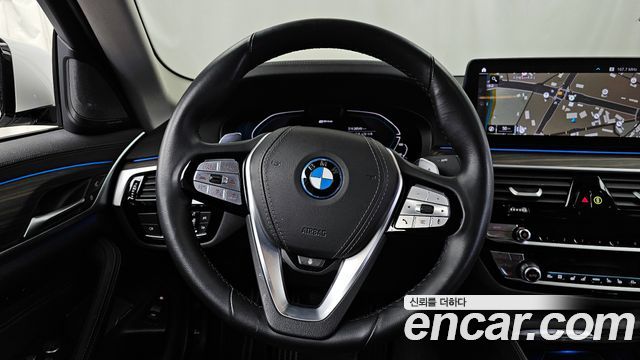 BMW 5-Series 530e Luxury
