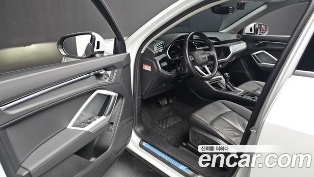 Audi Q3 40 TFSI Quatrro Sport Back
