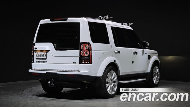 Land Rover Discovery 3.0 SDV6 SE