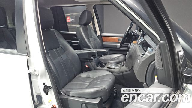 Land Rover Discovery 3.0 SDV6 SE