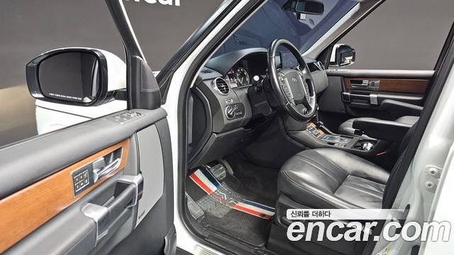 Land Rover Discovery 3.0 SDV6 SE