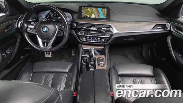 BMW 5-Series 530i xDrive M Sport Package Plus