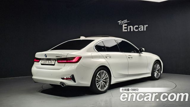 BMW 3-Series 320d Luxury