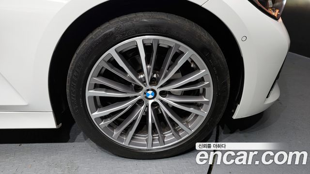 BMW 3-Series 320d Luxury