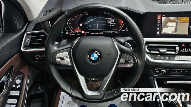 BMW 3-Series 320d Luxury