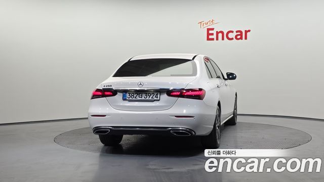 Mercedes-Benz E-Class E250 Avantgarde