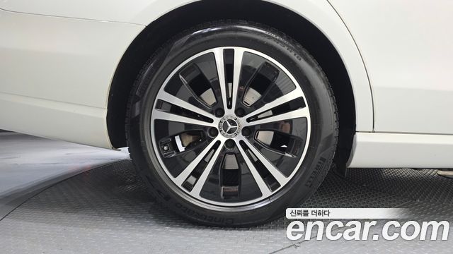 Mercedes-Benz E-Class E250 Avantgarde