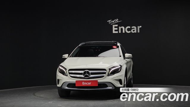 Mercedes-Benz GLA-Class GLA200 d