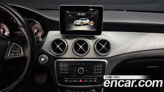 Mercedes-Benz GLA-Class GLA200 d