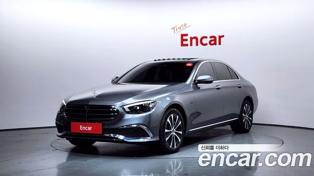 Mercedes-Benz E-Class E300e 4MATIC Exclusive