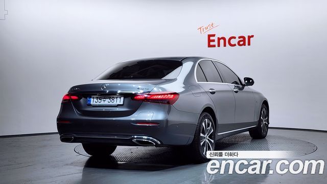 Mercedes-Benz E-Class E300e 4MATIC Exclusive