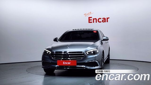 Mercedes-Benz E-Class E300e 4MATIC Exclusive