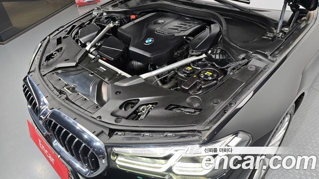 BMW 5-Series 530i Luxury