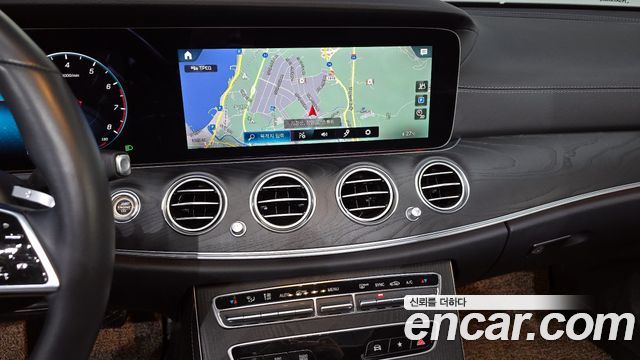Mercedes-Benz E-Class E250 AMG Line