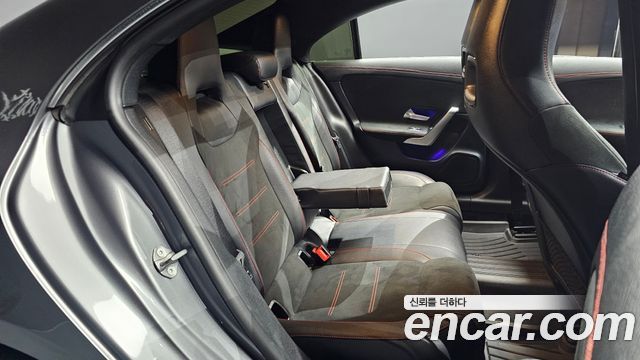 Mercedes-Benz CLA-Class CLA250 4MATIC